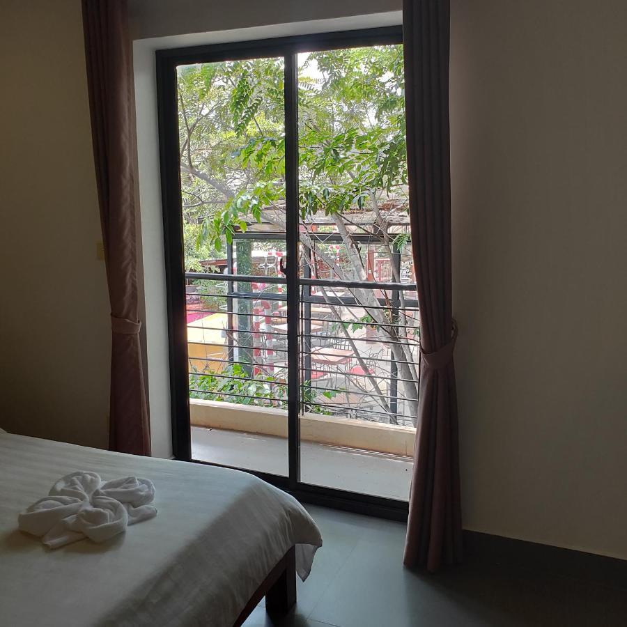 Smart Angkor Boutique Hotel Siem Reap Bagian luar foto